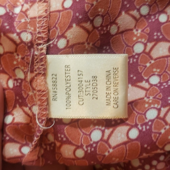 Max Studio pink and salmon colored light weight large top - Picture 12 of 13